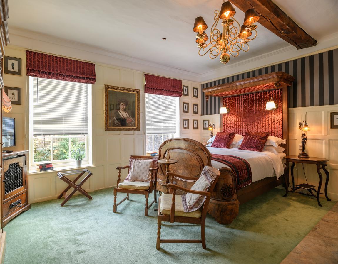 Hotel Ye Spotted Dogge à Portsmouth Extérieur photo